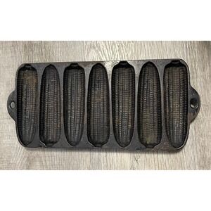 Farmhouse 1920's Wagner Ware Junior Krusty Korn Kobs Cast Iron Cornbread Pan